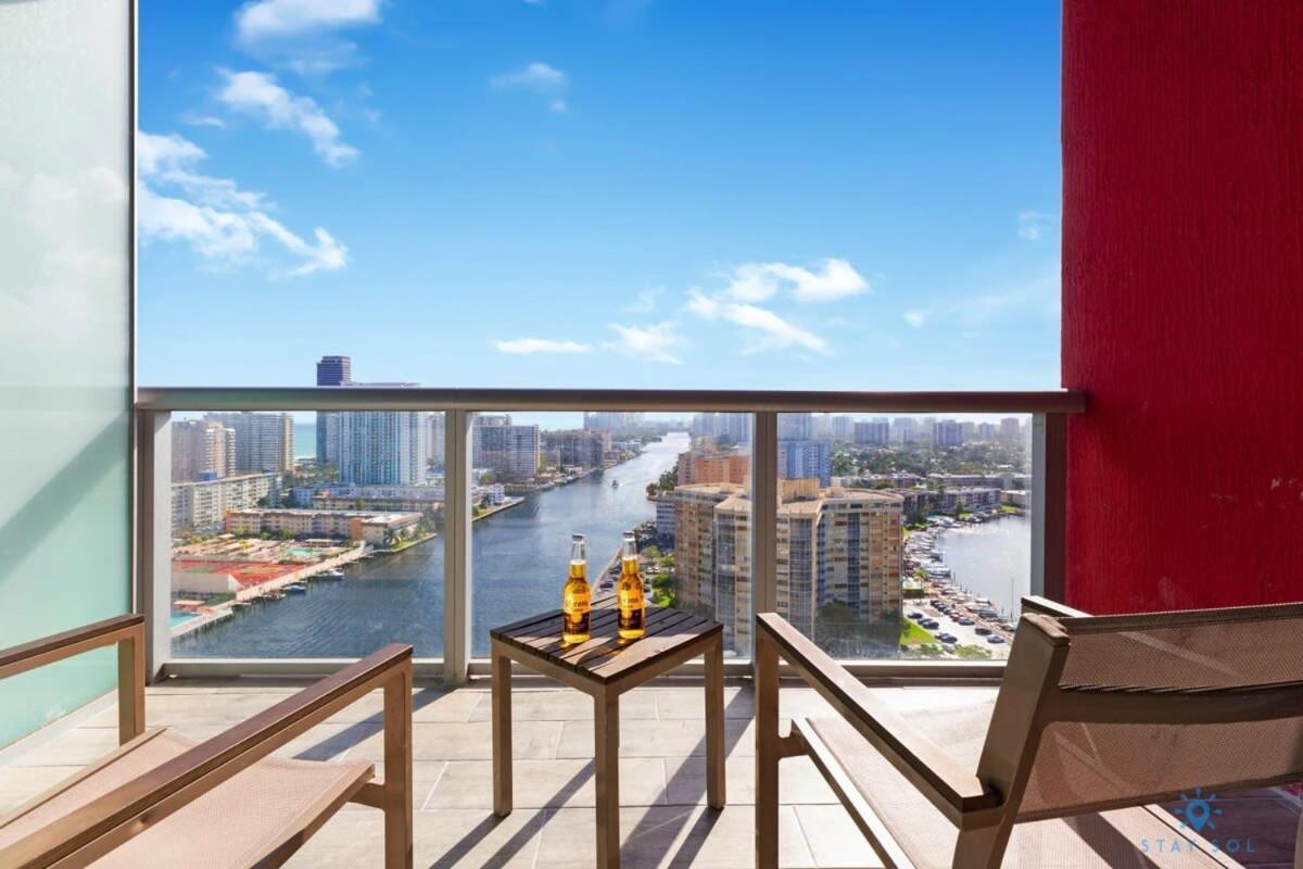 הלנדל ביץ' Infinite View With Balcony,Pool Plus Near Beach מראה חיצוני תמונה