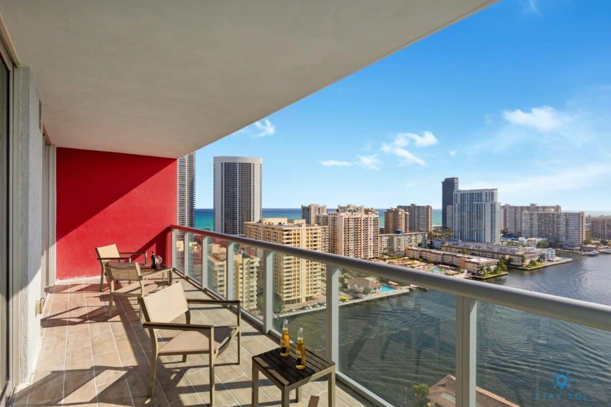 הלנדל ביץ' Infinite View With Balcony,Pool Plus Near Beach מראה חיצוני תמונה