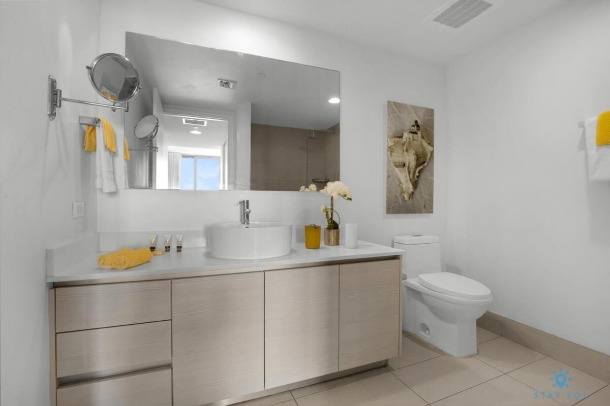 הלנדל ביץ' Infinite View With Balcony,Pool Plus Near Beach מראה חיצוני תמונה