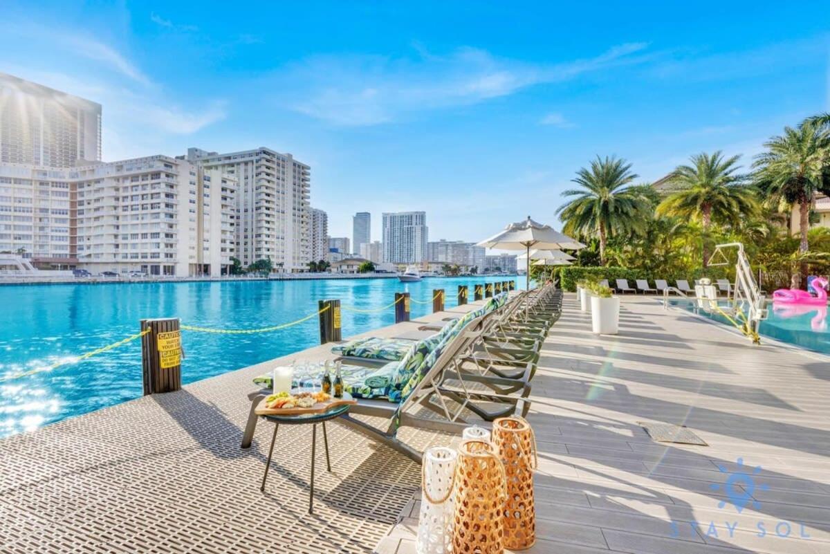 הלנדל ביץ' Infinite View With Balcony,Pool Plus Near Beach מראה חיצוני תמונה