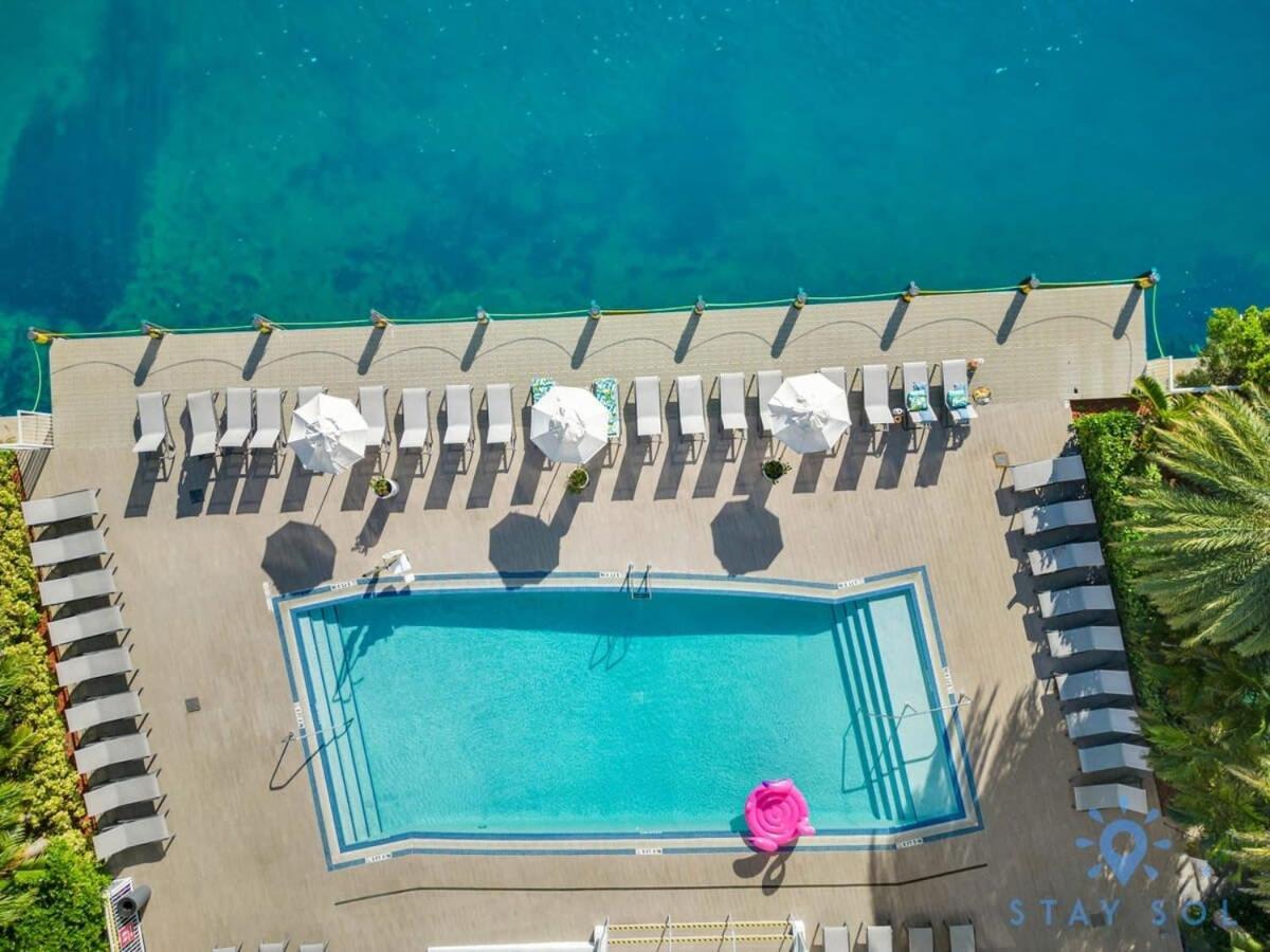 הלנדל ביץ' Infinite View With Balcony,Pool Plus Near Beach מראה חיצוני תמונה
